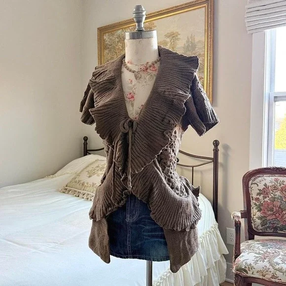 Y2K brown ruffle knit cardigan Sanjoy size large - Picture 1 of 4